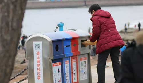 如何分類生活垃圾？四色垃圾桶，收納種類各不同